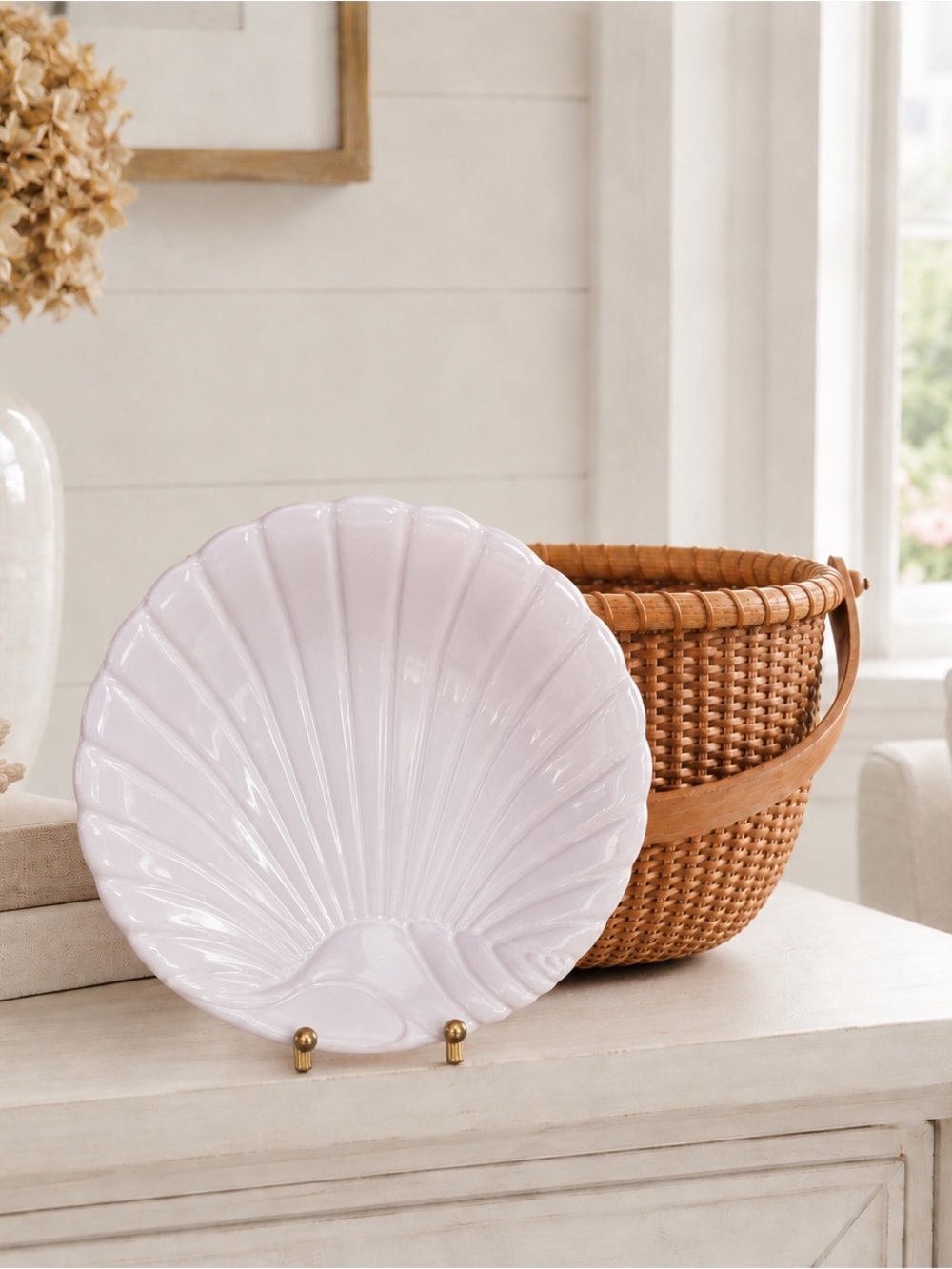 Shell Ceramic Plate light Cream 10” Diameter
